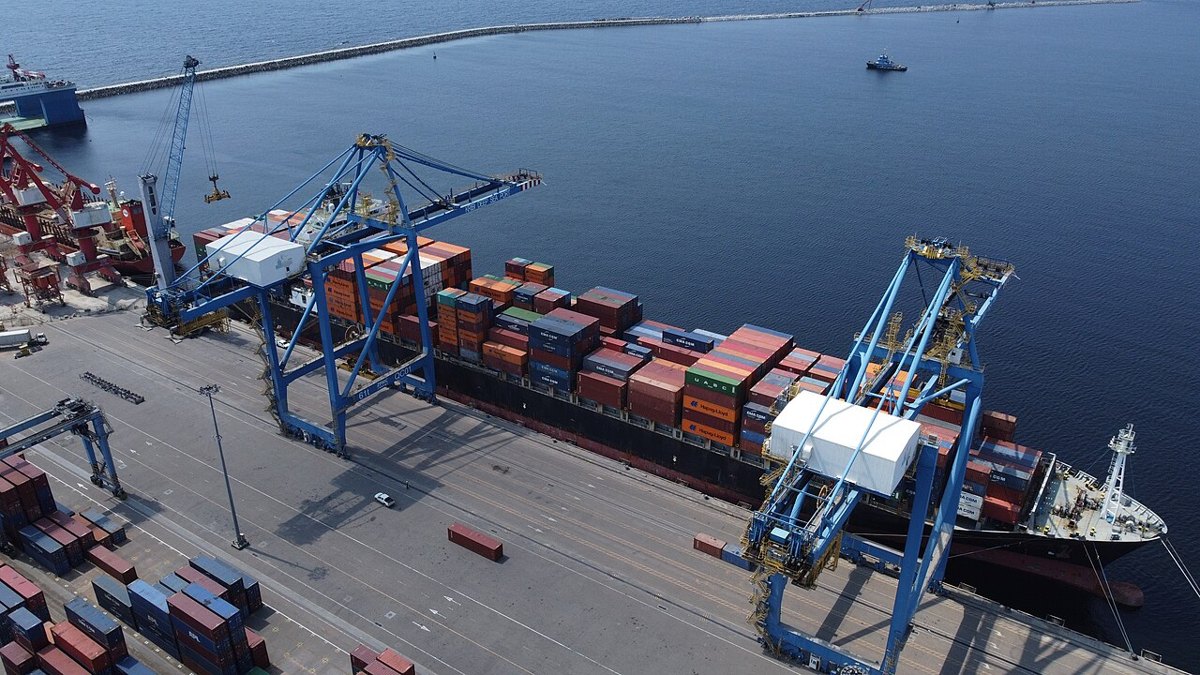 Country illustration: Kribi Deepwater Port