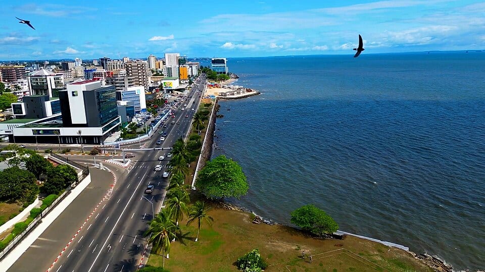 Country illustration: Libreville
