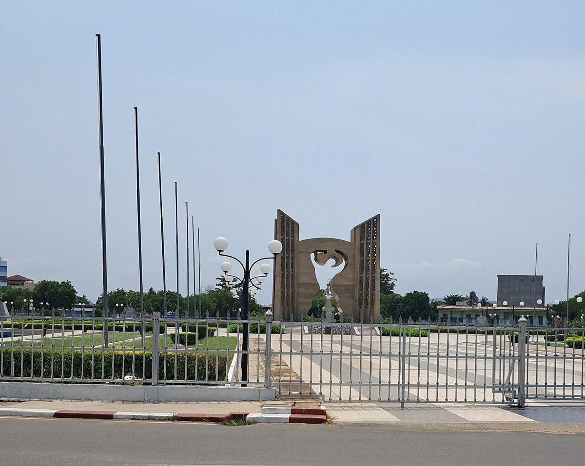 Country illustration: Independence Monument, Lomé